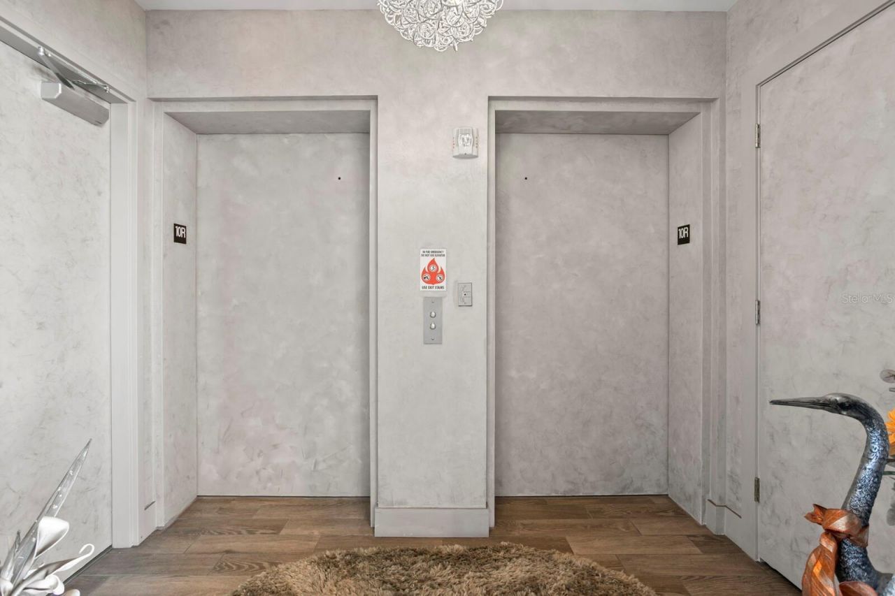 176 4th Avenue Ne, Unit 1002, Saint Petersburg, FL 33701 Photo