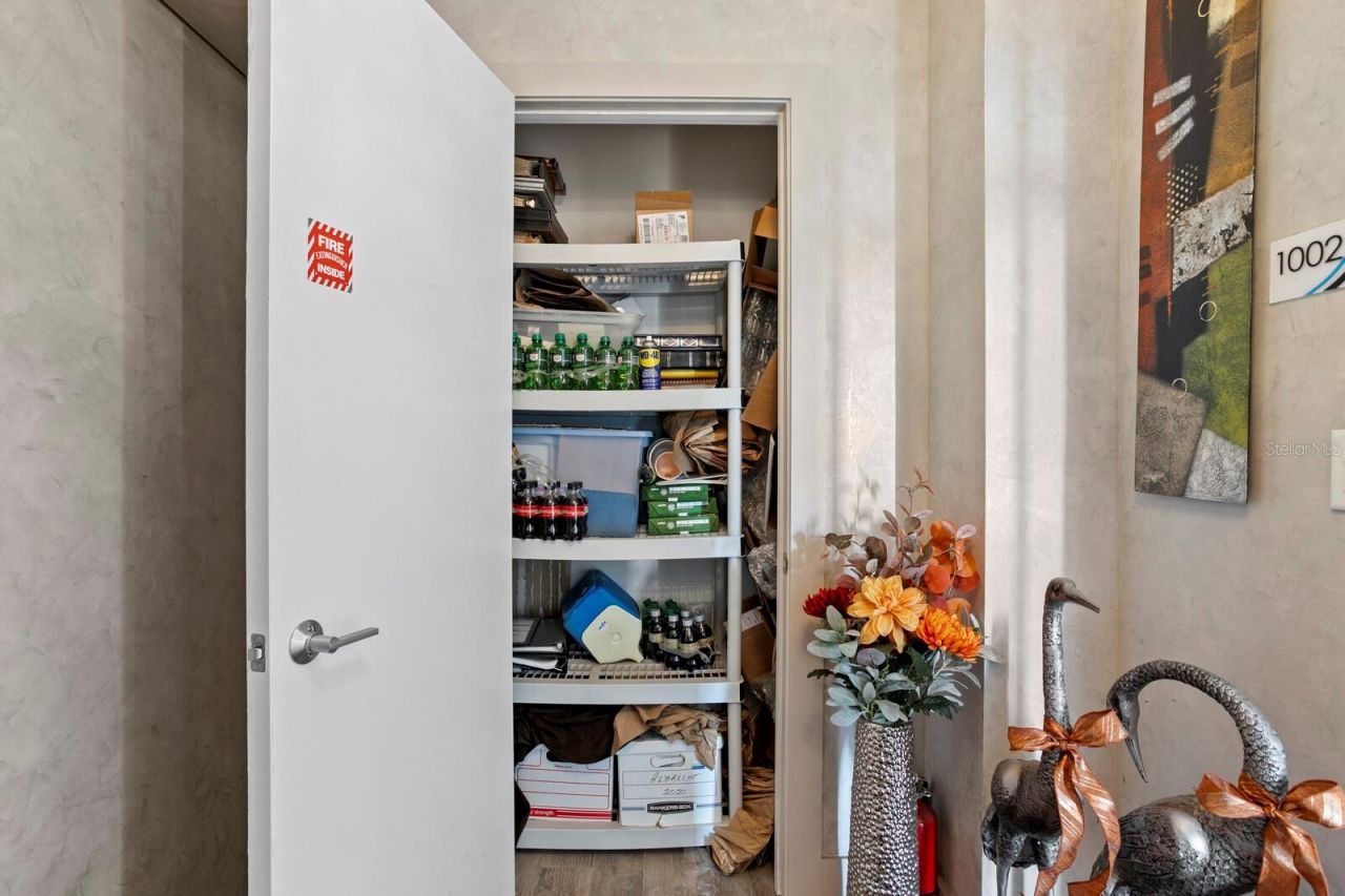 176 4th Avenue Ne, Unit 1002, Saint Petersburg, FL 33701 Photo