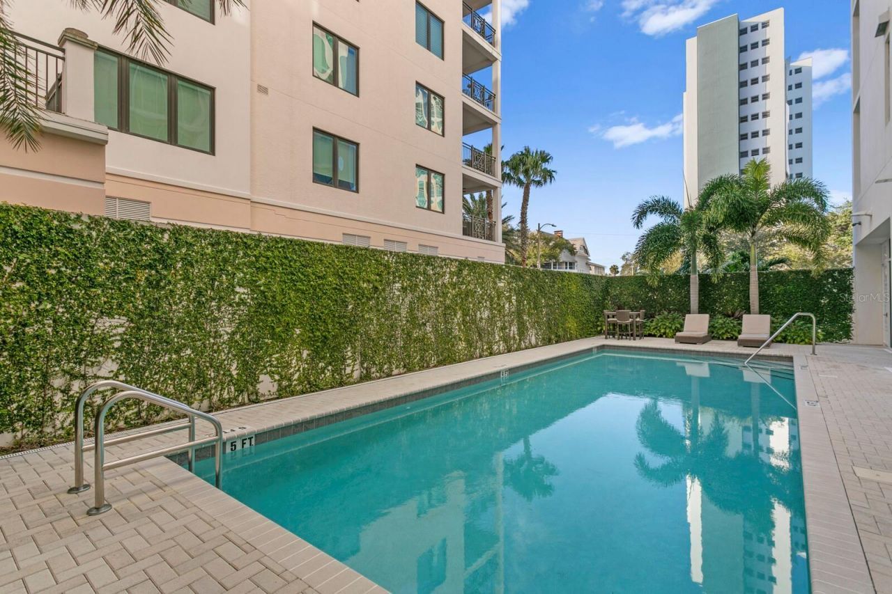 176 4th Avenue Ne, Unit 1002, Saint Petersburg, FL 33701 Photo