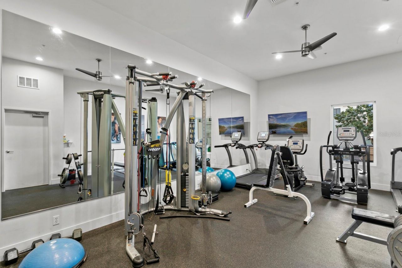 176 4th Avenue Ne, Unit 1002, Saint Petersburg, FL 33701 Photo