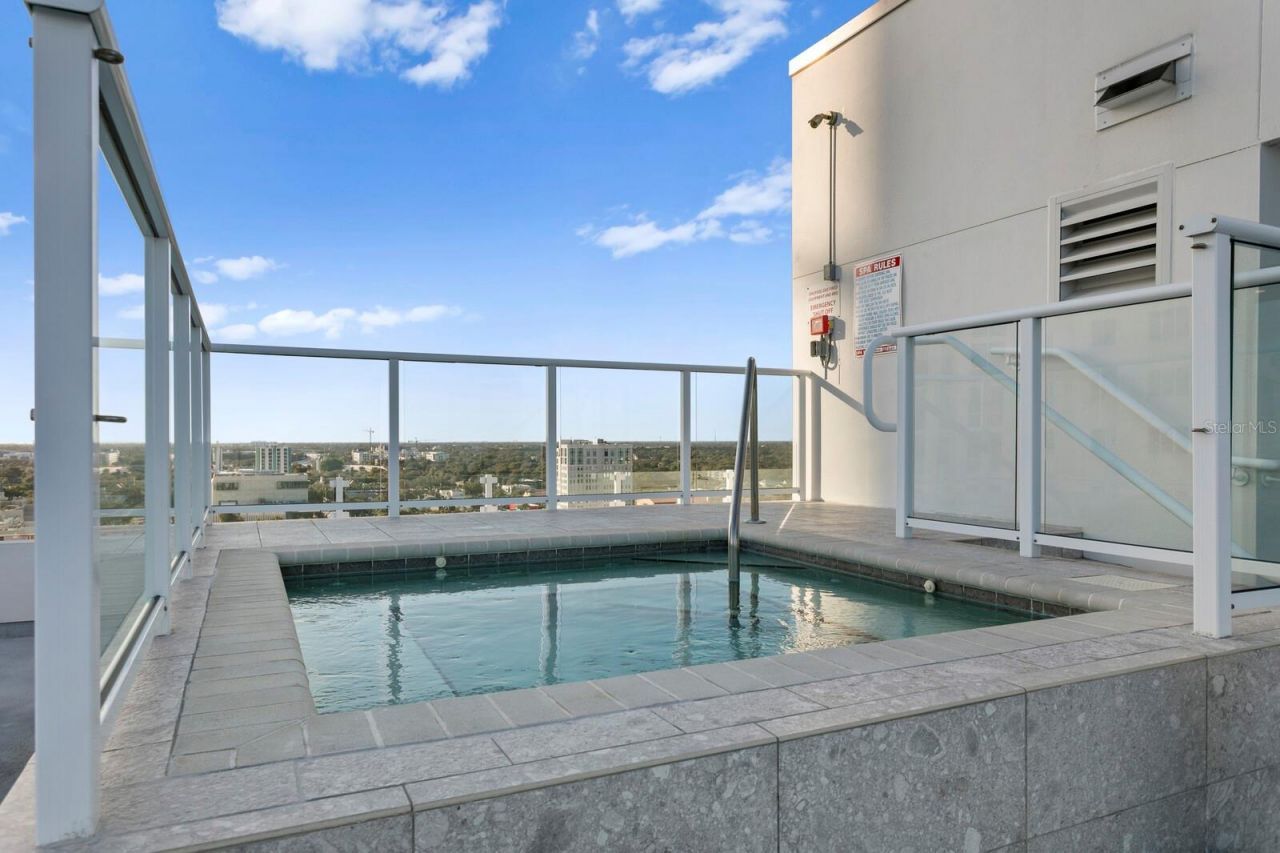 176 4th Avenue Ne, Unit 1002, Saint Petersburg, FL 33701 Photo