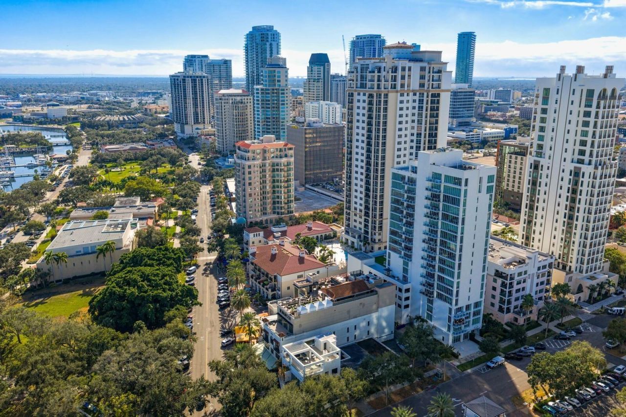 176 4th Avenue Ne, Unit 1002, Saint Petersburg, FL 33701 Photo