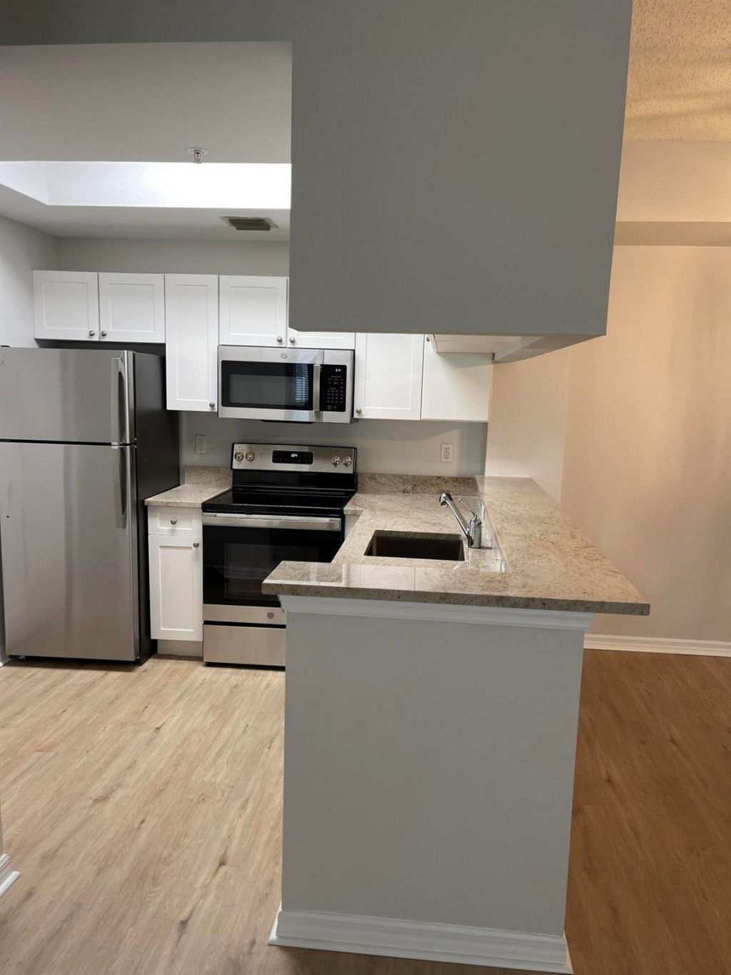 2802 Sarento Place, Unit 203, Palm Beach Gardens, FL 33410 Photo