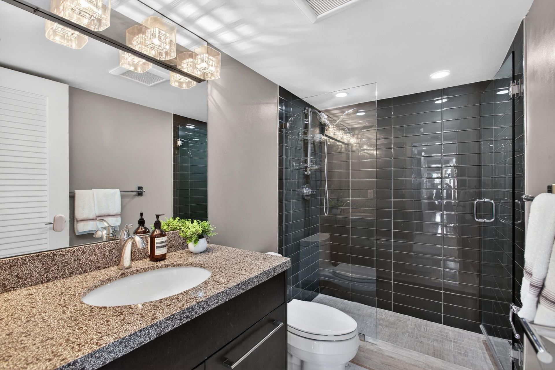 5380 N Ocean Dr, Unit 12J, Riviera Beach, FL 33404 Photo