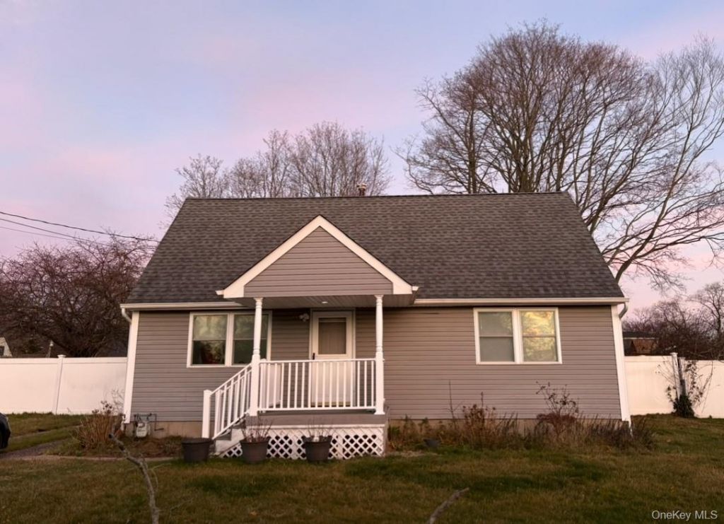 11 Dianne Avenue, Centereach, NY 11720 Main Photo