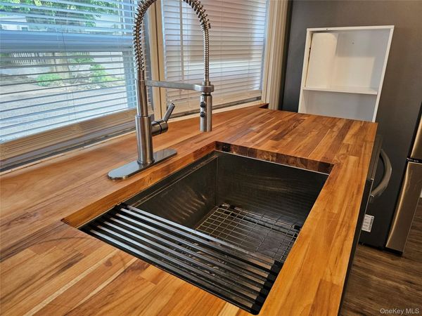 1964-106 River Road, Unit 106, Calverton, NY 11933