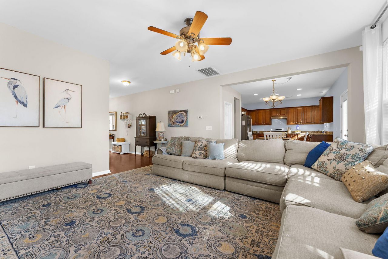 1301 Merchant Court Photo 14