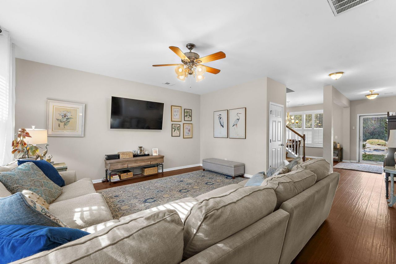 1301 Merchant Court Photo 15