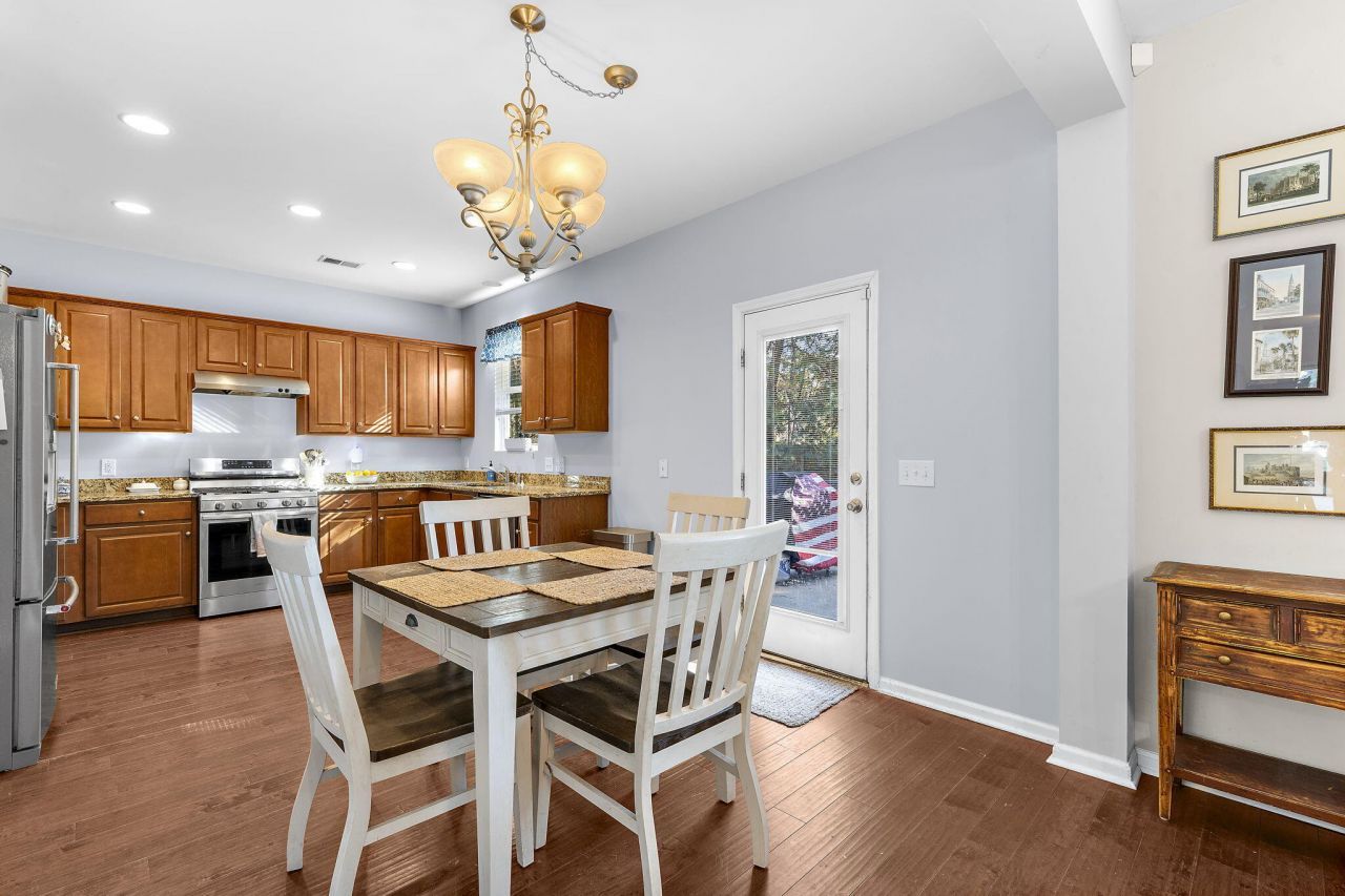 1301 Merchant Court Photo 22