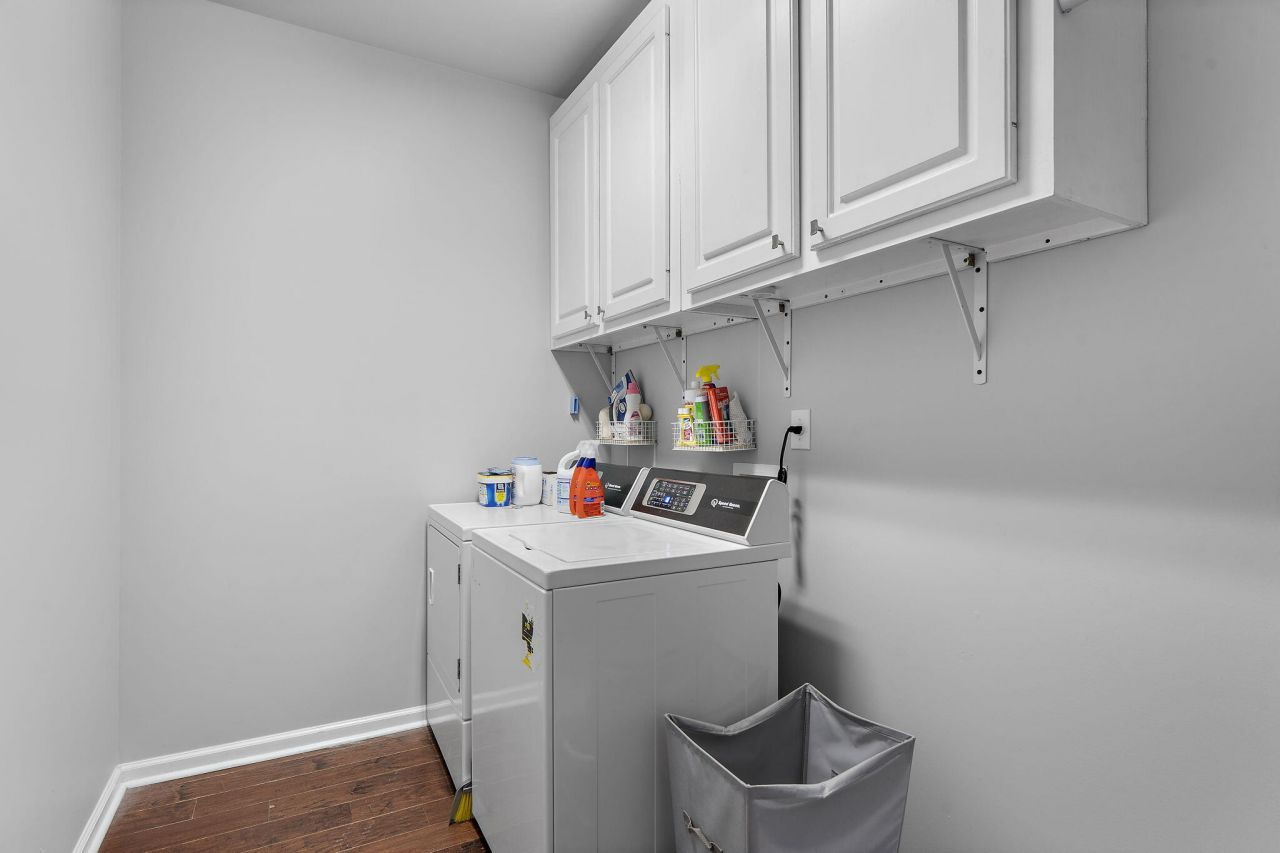 1301 Merchant Court Photo 24