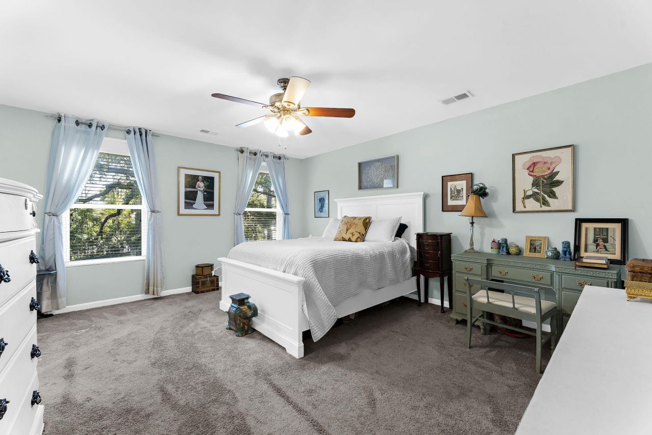 1301 Merchant Court Photo 29