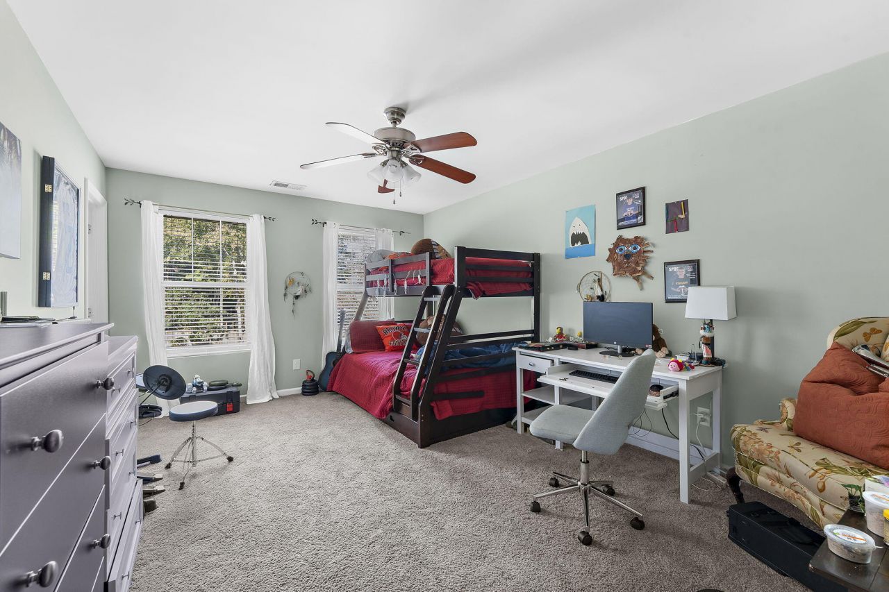 1301 Merchant Court Photo 32