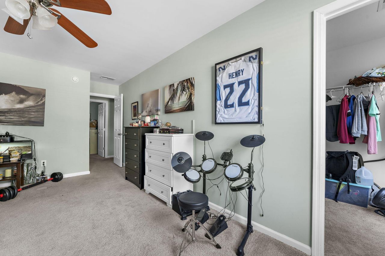 1301 Merchant Court Photo 33