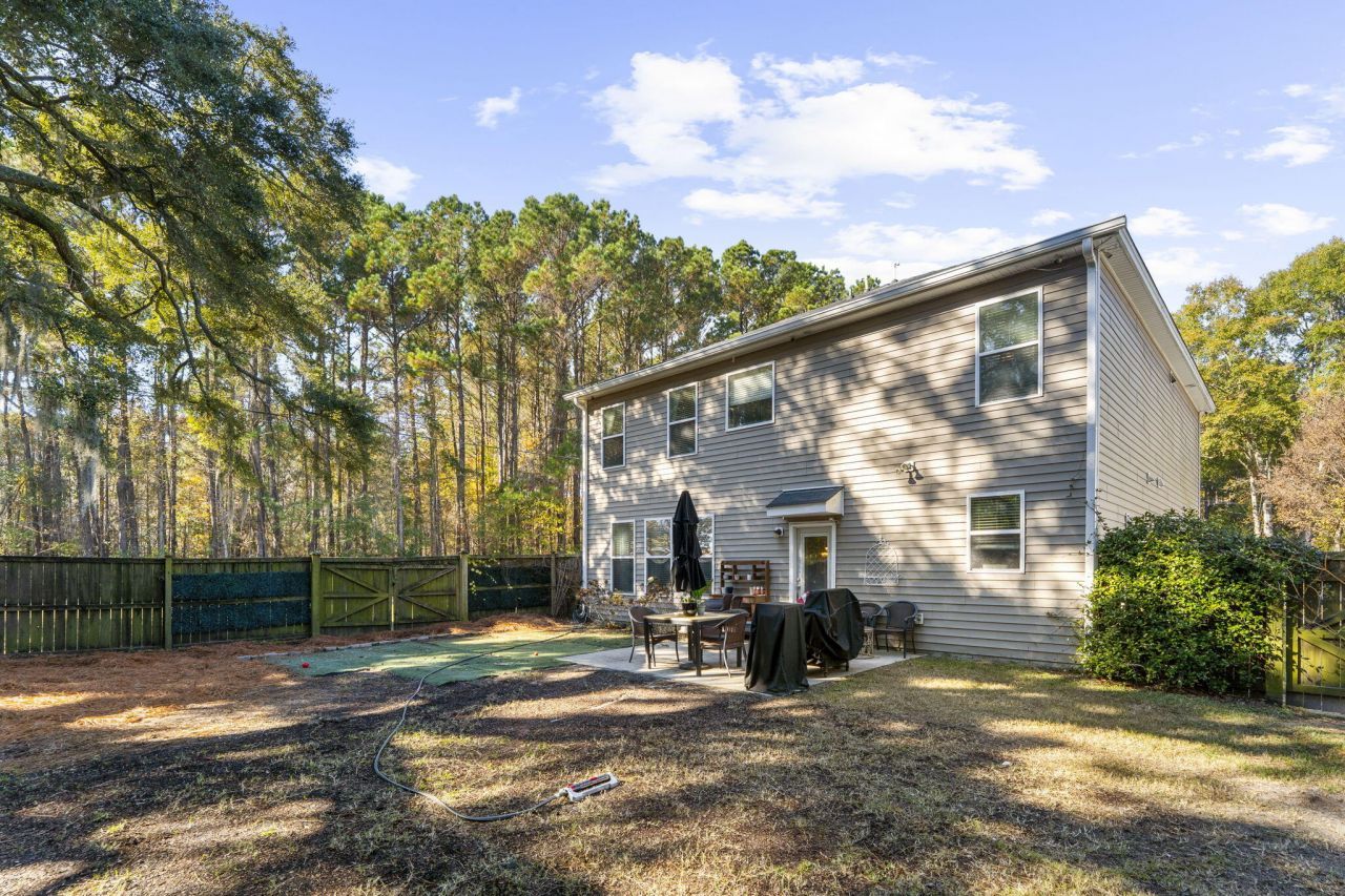 1301 Merchant Court Photo 4