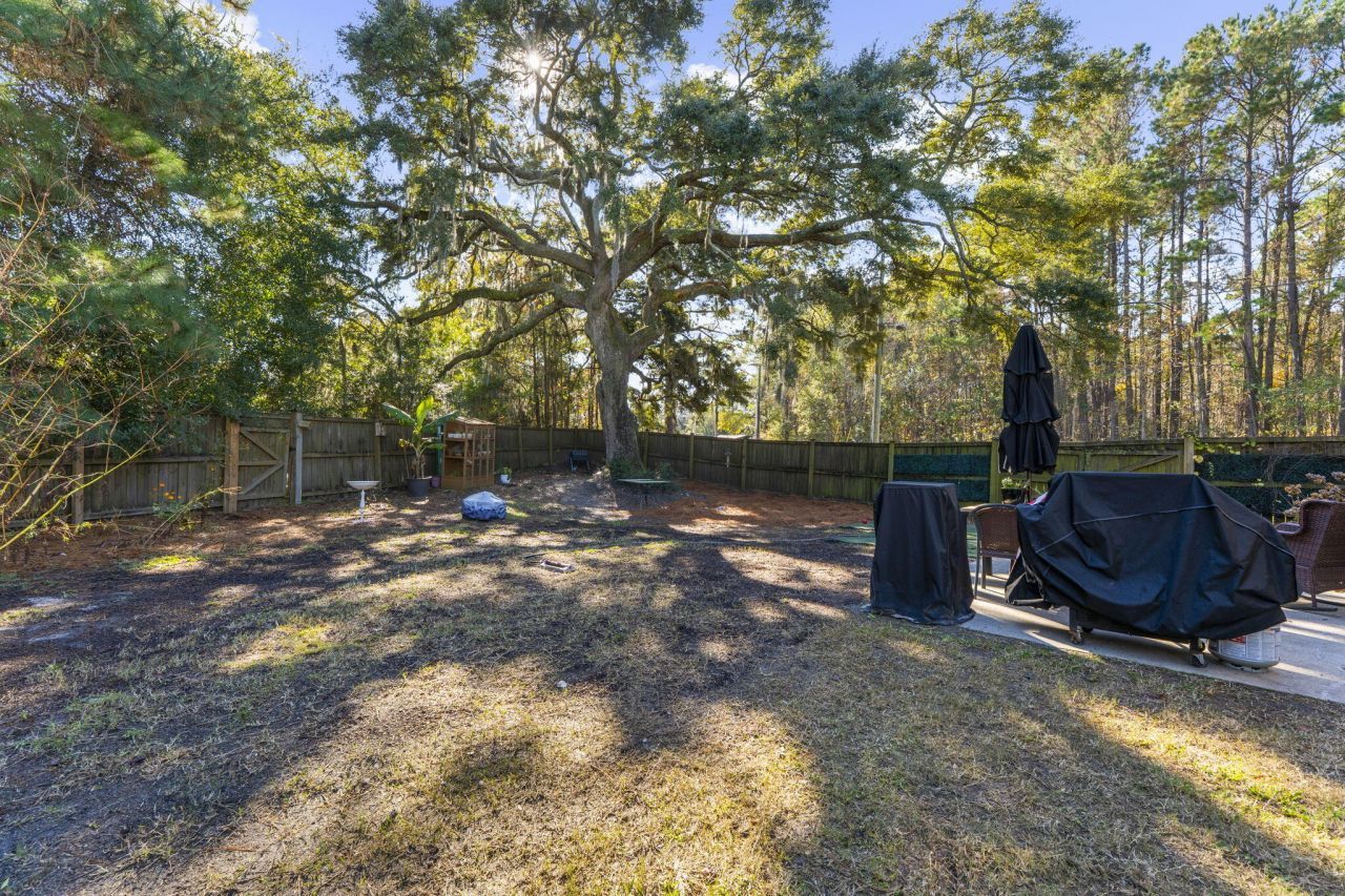 1301 Merchant Court Photo 40