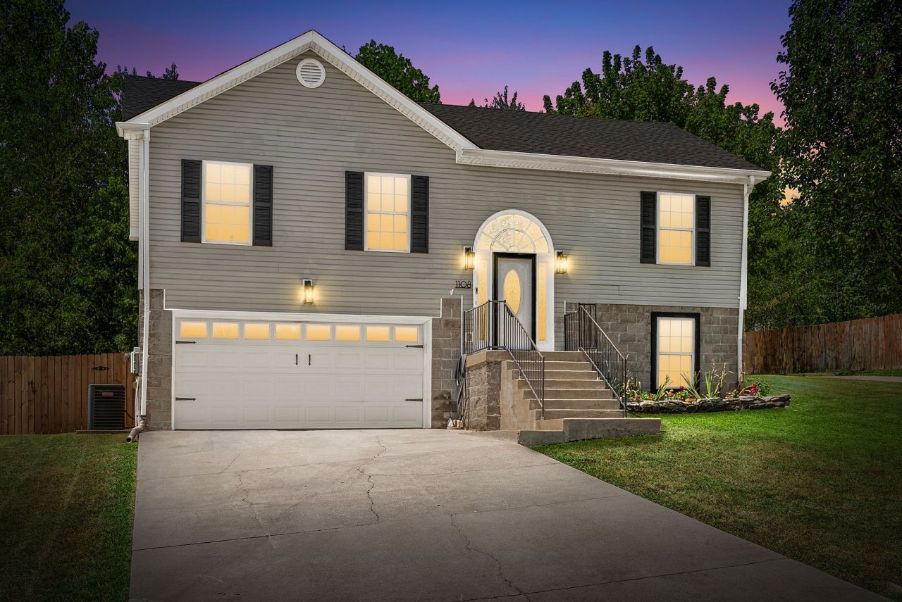 1108 Gunpoint Dr, Clarksville, TN 37042 Main Photo