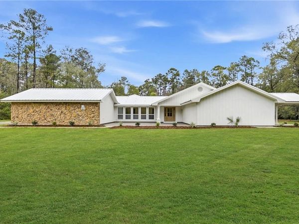 10466 KELLIE Drive, Hammond, LA 70401