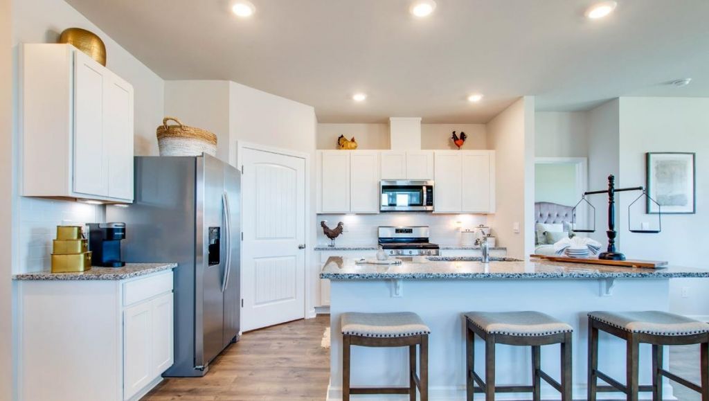 4297 Peach Run Ln, Millington, TN 38053 Main Photo