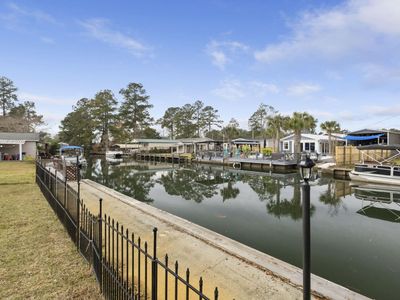 402 Chippendale Lane, Bonneau, SC 29431