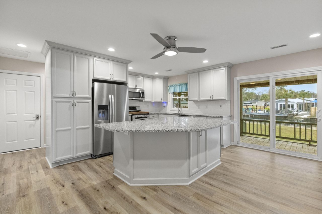 402 Chippendale Lane Photo 15