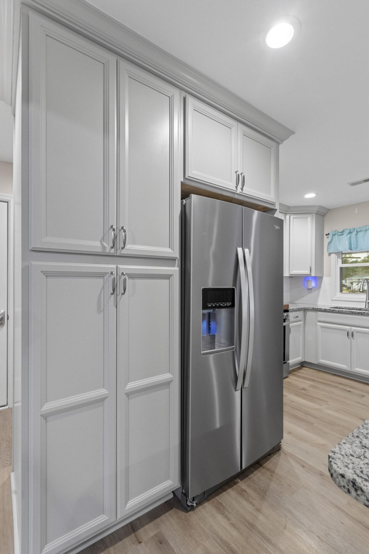 402 Chippendale Lane Photo 19