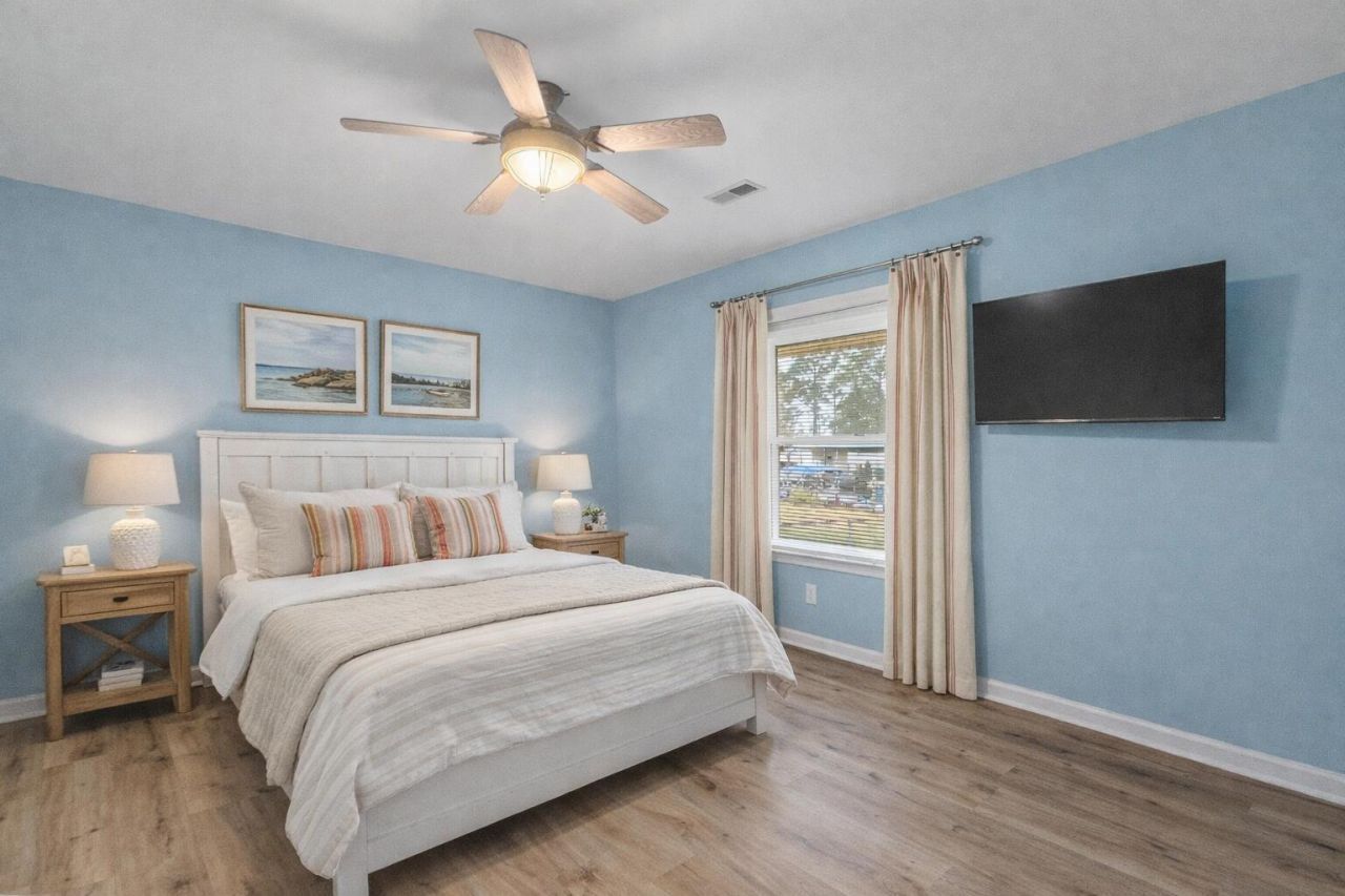 402 Chippendale Lane Photo 34