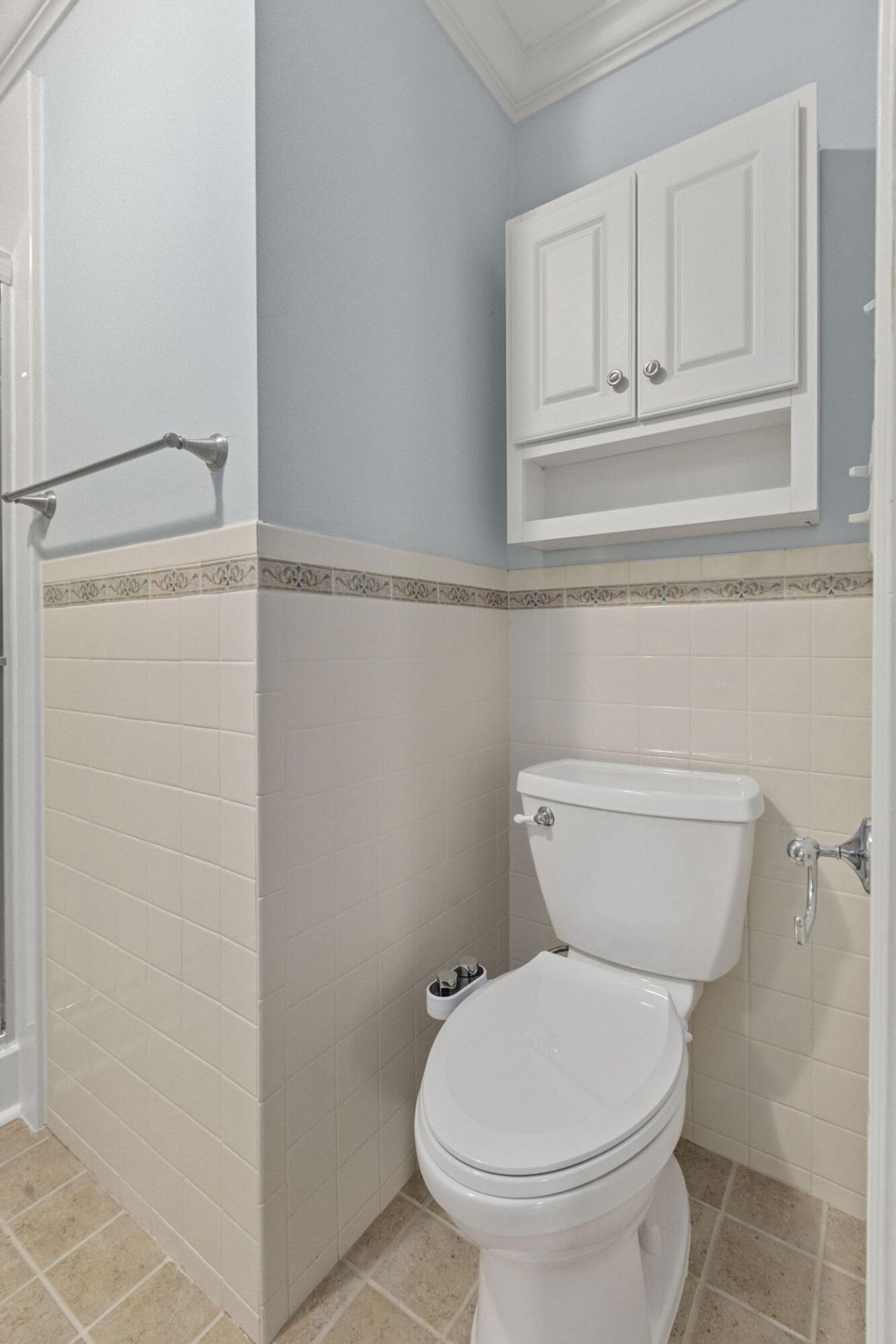 402 Chippendale Lane Photo 35