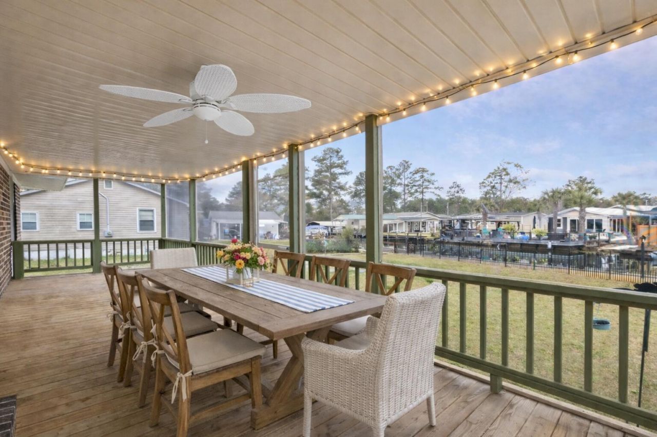 402 Chippendale Lane Photo 43