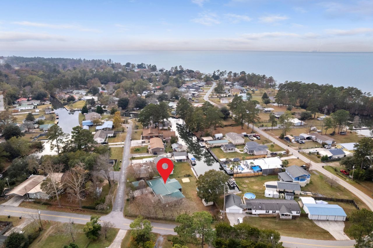 402 Chippendale Lane Photo 59