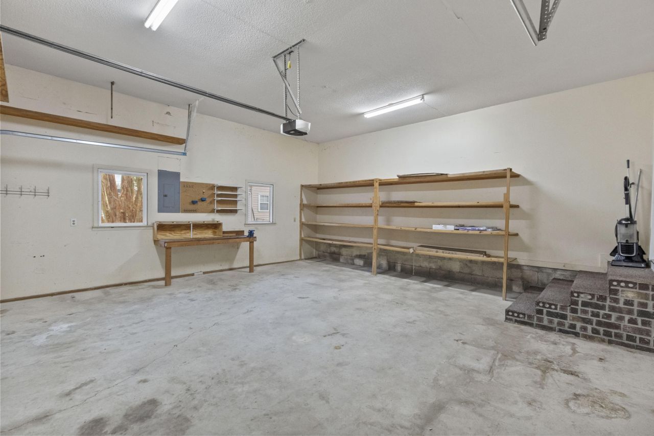 402 Chippendale Lane Photo 60