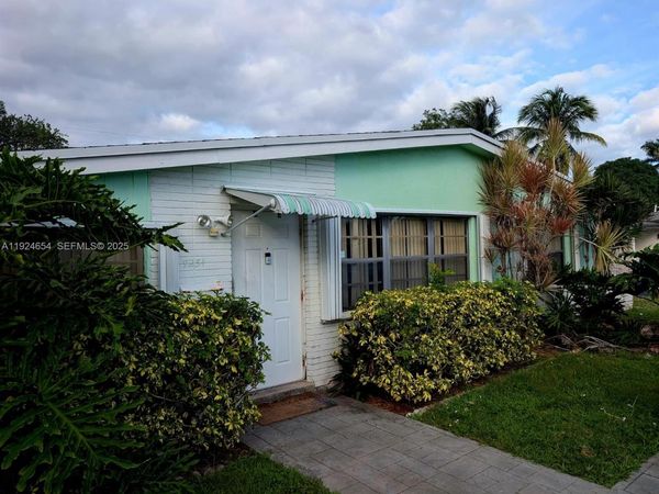 7231 Ramona St, Miramar, FL 33023