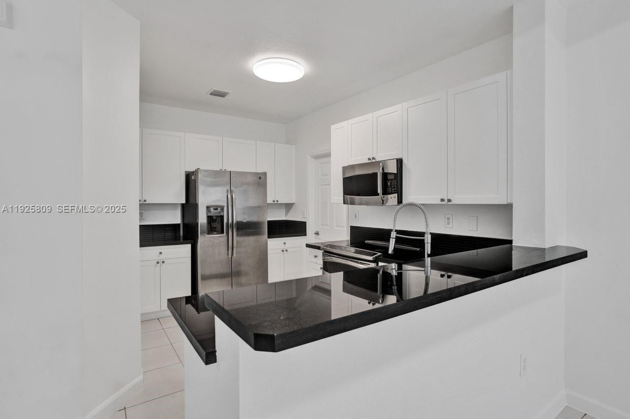 7257 NW 113th Ct, Doral, FL 33178 Photo