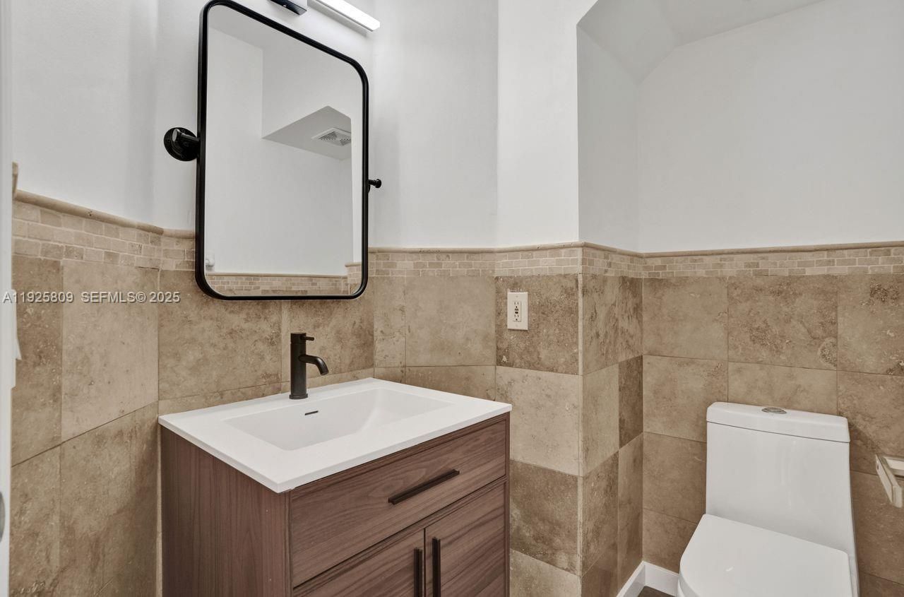 7257 NW 113th Ct, Doral, FL 33178 Photo