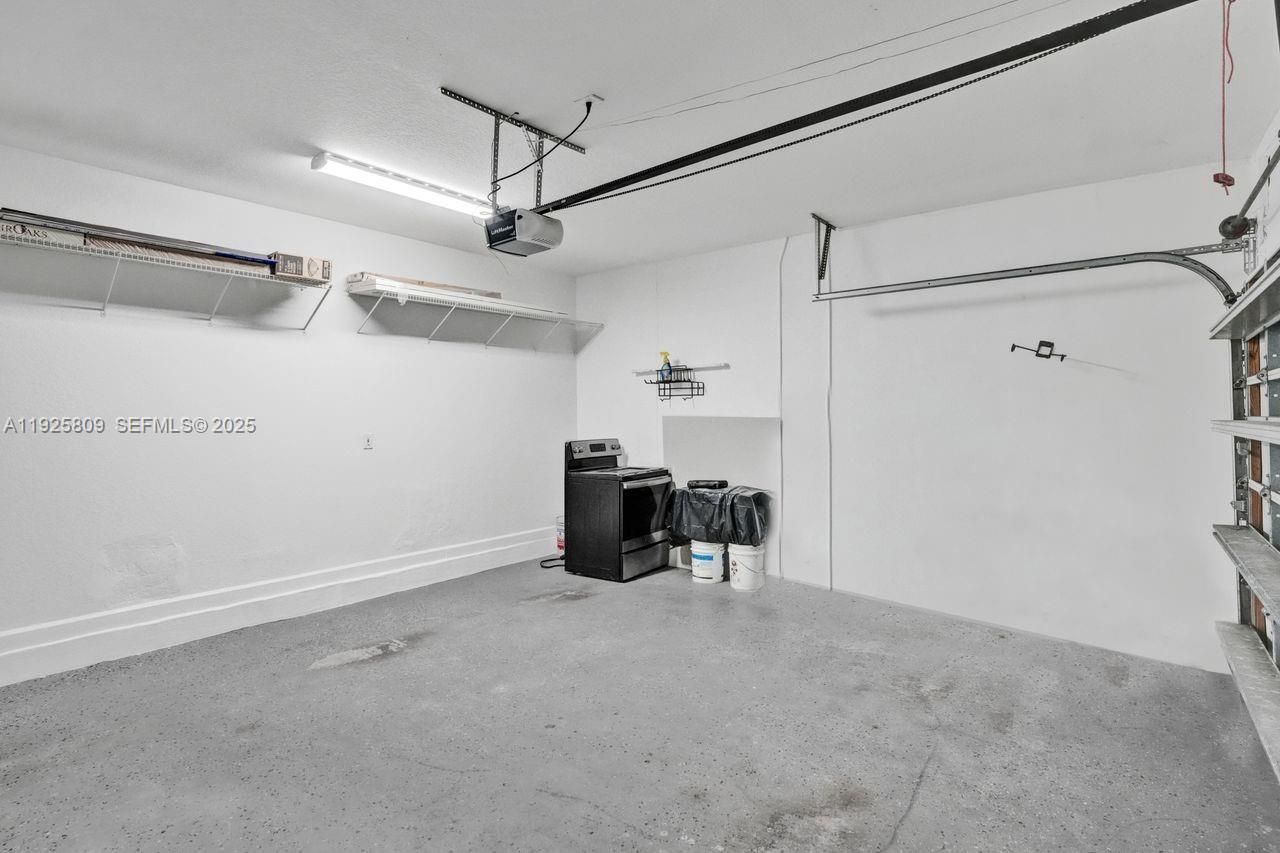 7257 NW 113th Ct, Doral, FL 33178 Photo