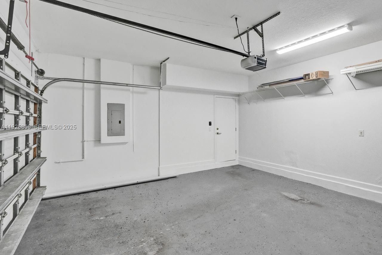 7257 NW 113th Ct, Doral, FL 33178 Photo