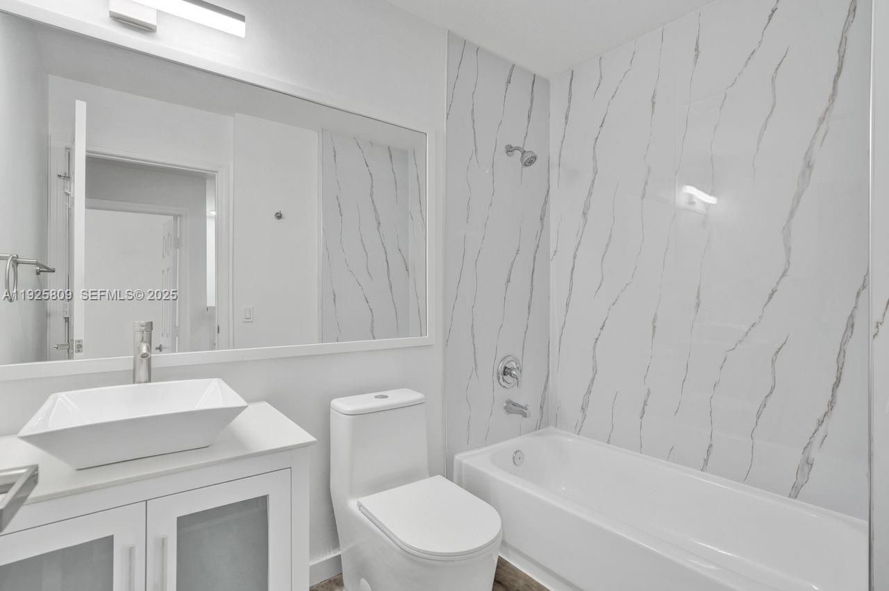 7257 NW 113th Ct, Doral, FL 33178 Photo