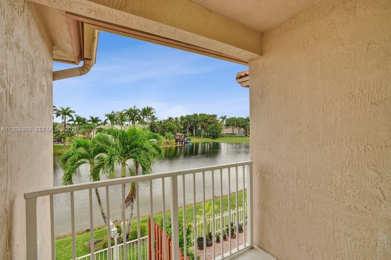 7257 NW 113th Ct, Doral, FL 33178 Photo