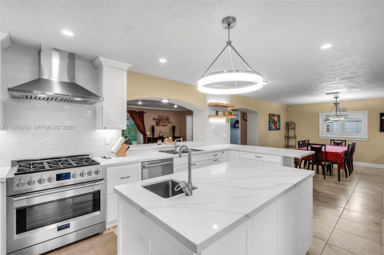 12920 SW 108th Place, Miami, FL 33176 Photo