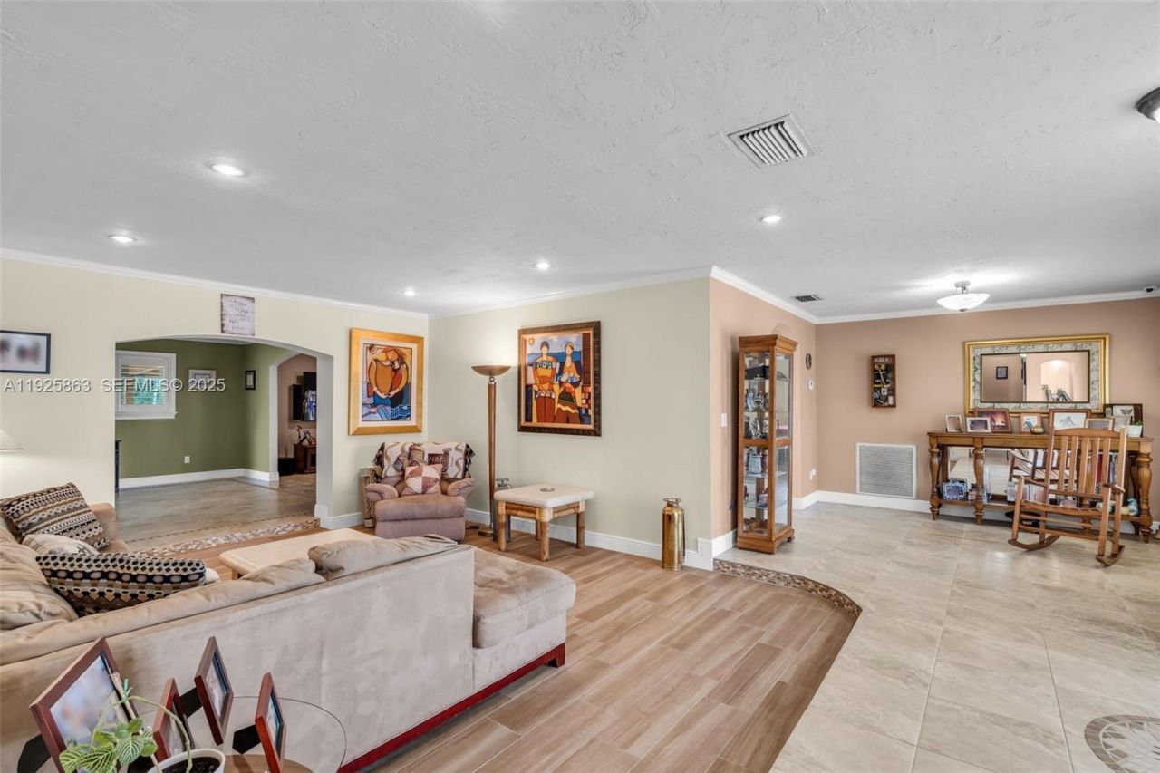 12920 SW 108th Place, Miami, FL 33176 Photo