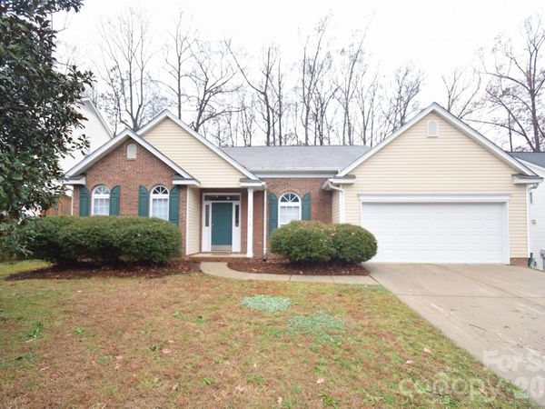10214 Stoneykirk Lane, Charlotte, NC 28269