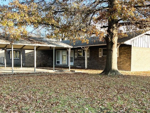 1230 SE 2nd Court, Pryor, OK 74361