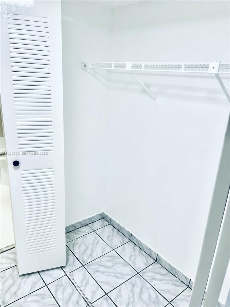 6801 Harding Ave, Unit 306, Miami Beach, FL 33141 Photo