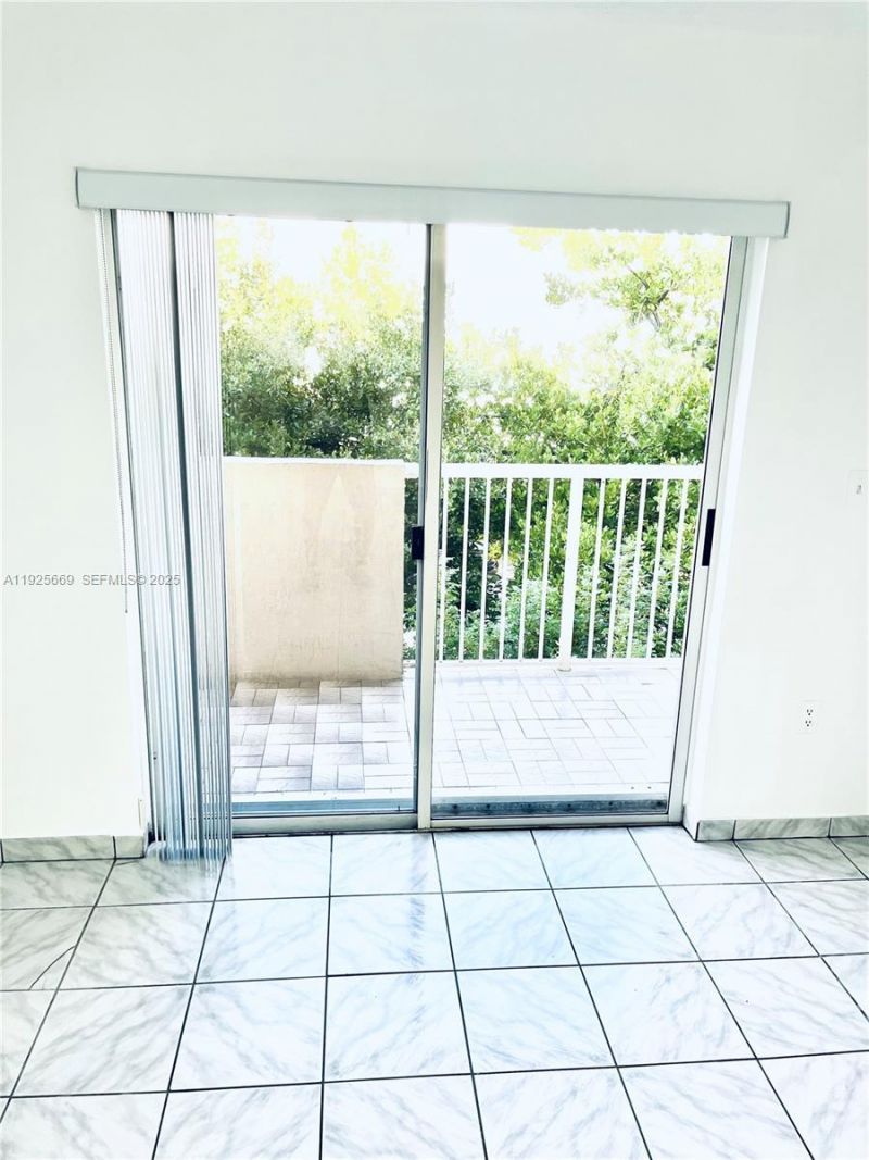 6801 Harding Ave, Unit 306, Miami Beach, FL 33141 Photo