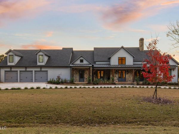 415 Rose Hill Road, Bentonia, MS 39040