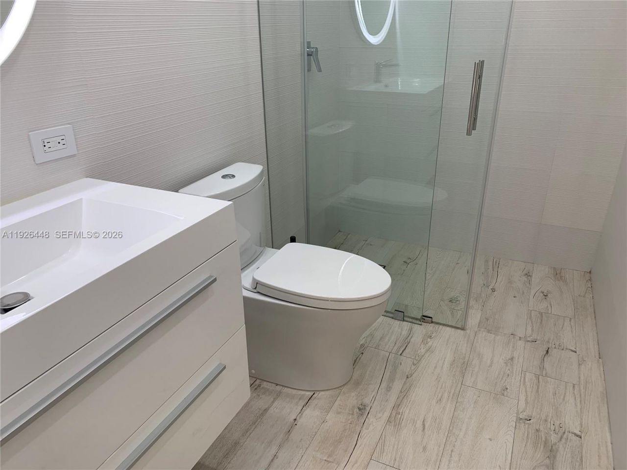 19340 NE 18th Ct, Miami, FL 33179 Photo