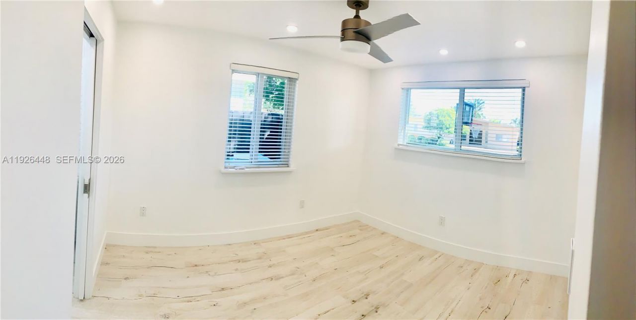 19340 NE 18th Ct, Miami, FL 33179 Photo