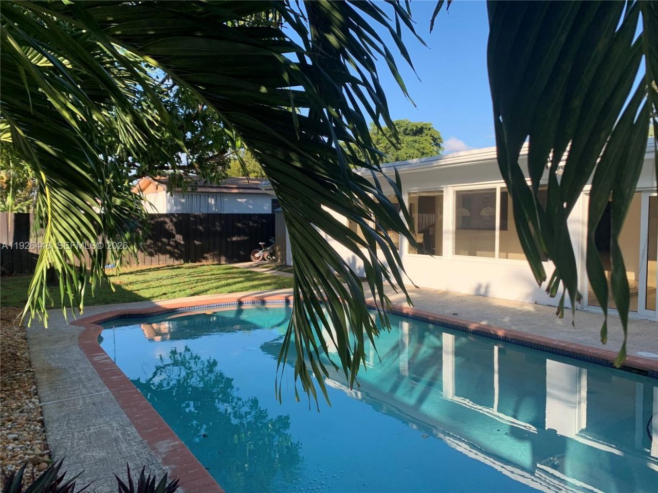 19340 NE 18th Ct, Miami, FL 33179 Photo