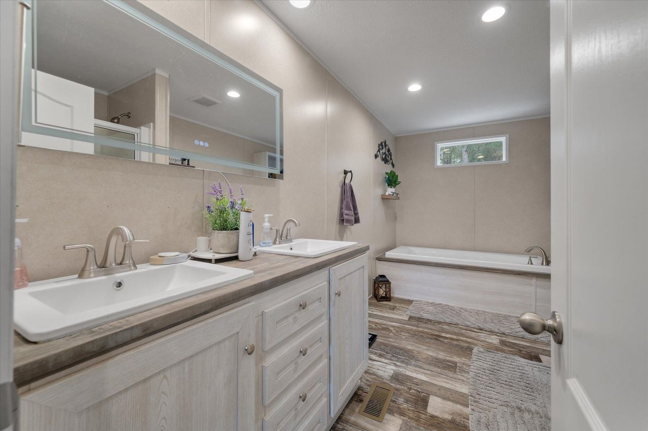 119 Penny Creek Drive Photo 16