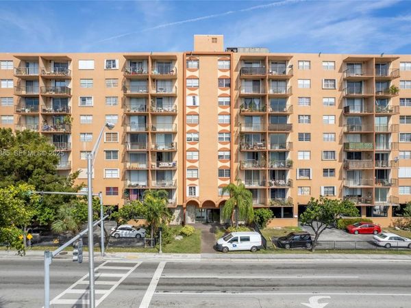 1465 NE 123rd St, Unit PH9, North Miami, FL 33161