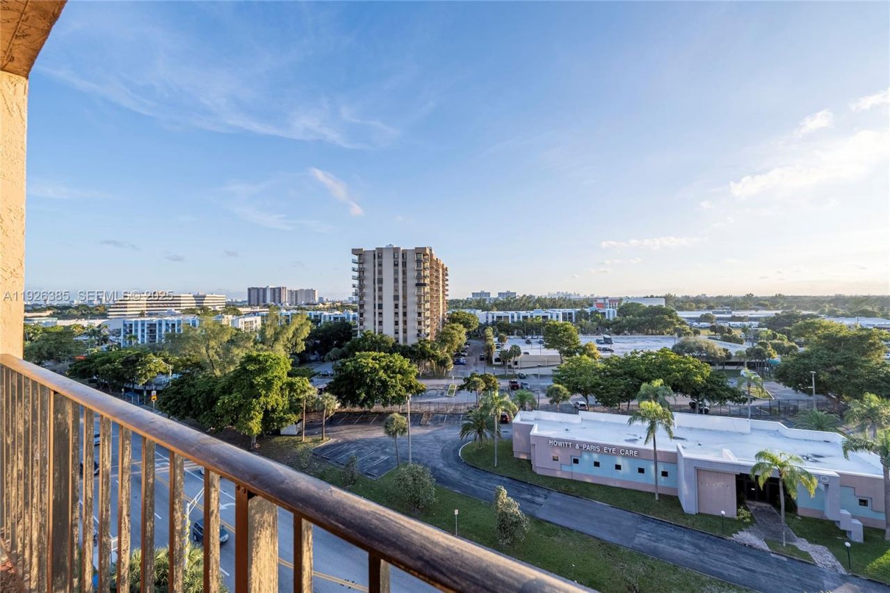 1465 NE 123rd St, Unit PH9, North Miami, FL 33161 Photo